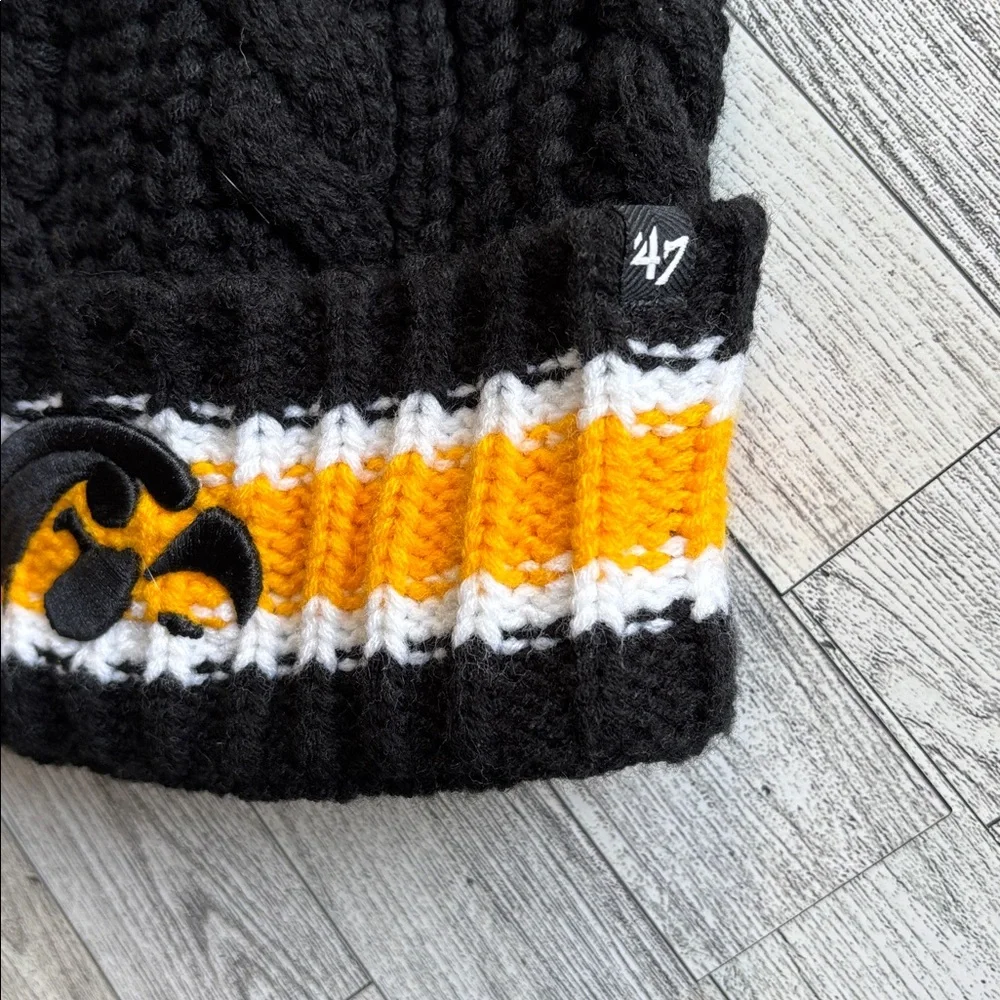 Iowa‎ Hawkeyes Hat Black & Gold Pom Winter CableKnit Thick Beanie NCAA NEW GIFT - Picture 4 of 5